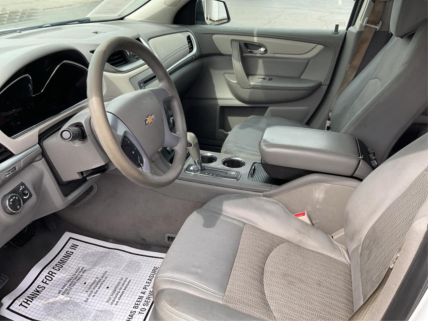 2017 Chevrolet Traverse LS (1GNKRFED9HJ) with an 3.6L V-6 gasoline direct injection engine, located at 1230 East Main St, Xenia, OH, 45385, (937) 908-9800, 39.688026, -83.910172 - Photo#8