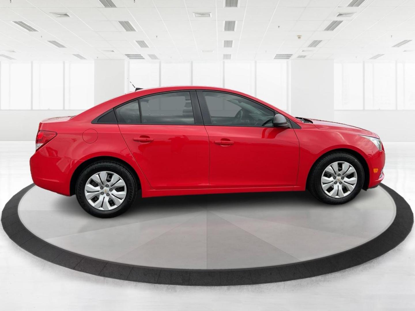 2014 Chevrolet Cruze LS Auto (1G1PA5SH2E7) with an ECOTEC 1.8L I-4 DOHC engine, located at 1230 East Main St, Xenia, OH, 45385, (937) 908-9800, 39.688026, -83.910172 - Photo#1