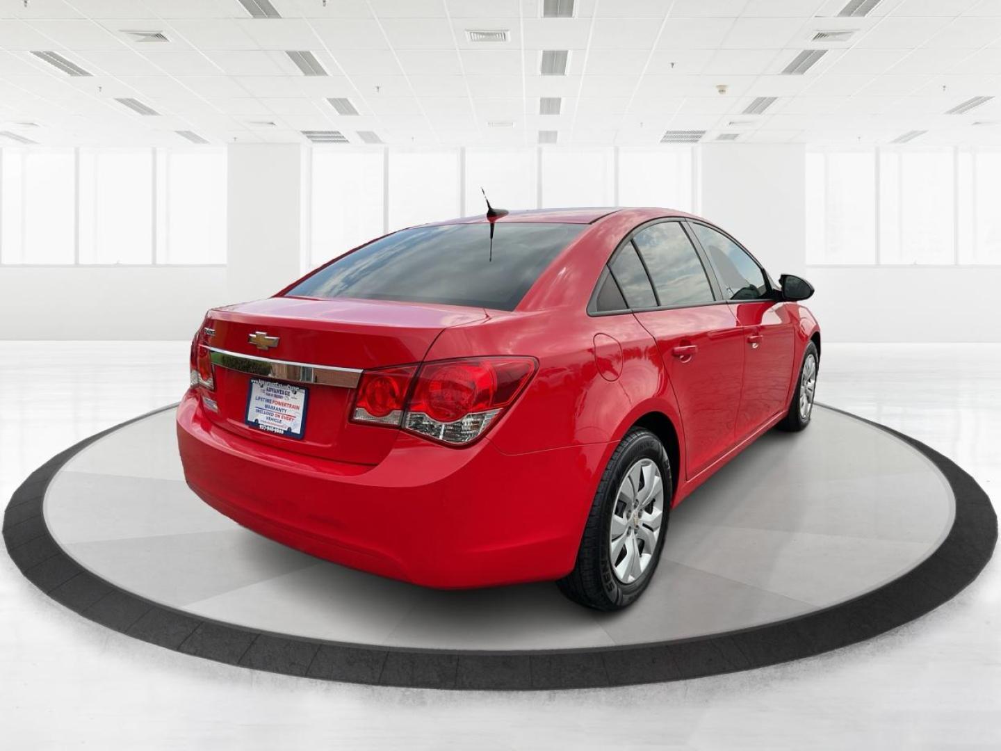 2014 Chevrolet Cruze LS Auto (1G1PA5SH2E7) with an ECOTEC 1.8L I-4 DOHC engine, located at 1230 East Main St, Xenia, OH, 45385, (937) 908-9800, 39.688026, -83.910172 - Photo#2