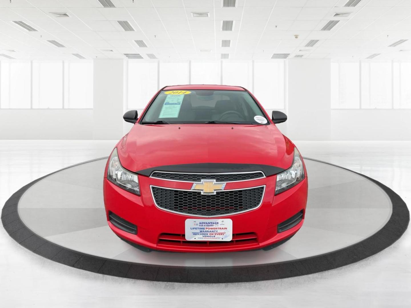 2014 Chevrolet Cruze LS Auto (1G1PA5SH2E7) with an ECOTEC 1.8L I-4 DOHC engine, located at 1230 East Main St, Xenia, OH, 45385, (937) 908-9800, 39.688026, -83.910172 - Photo#6