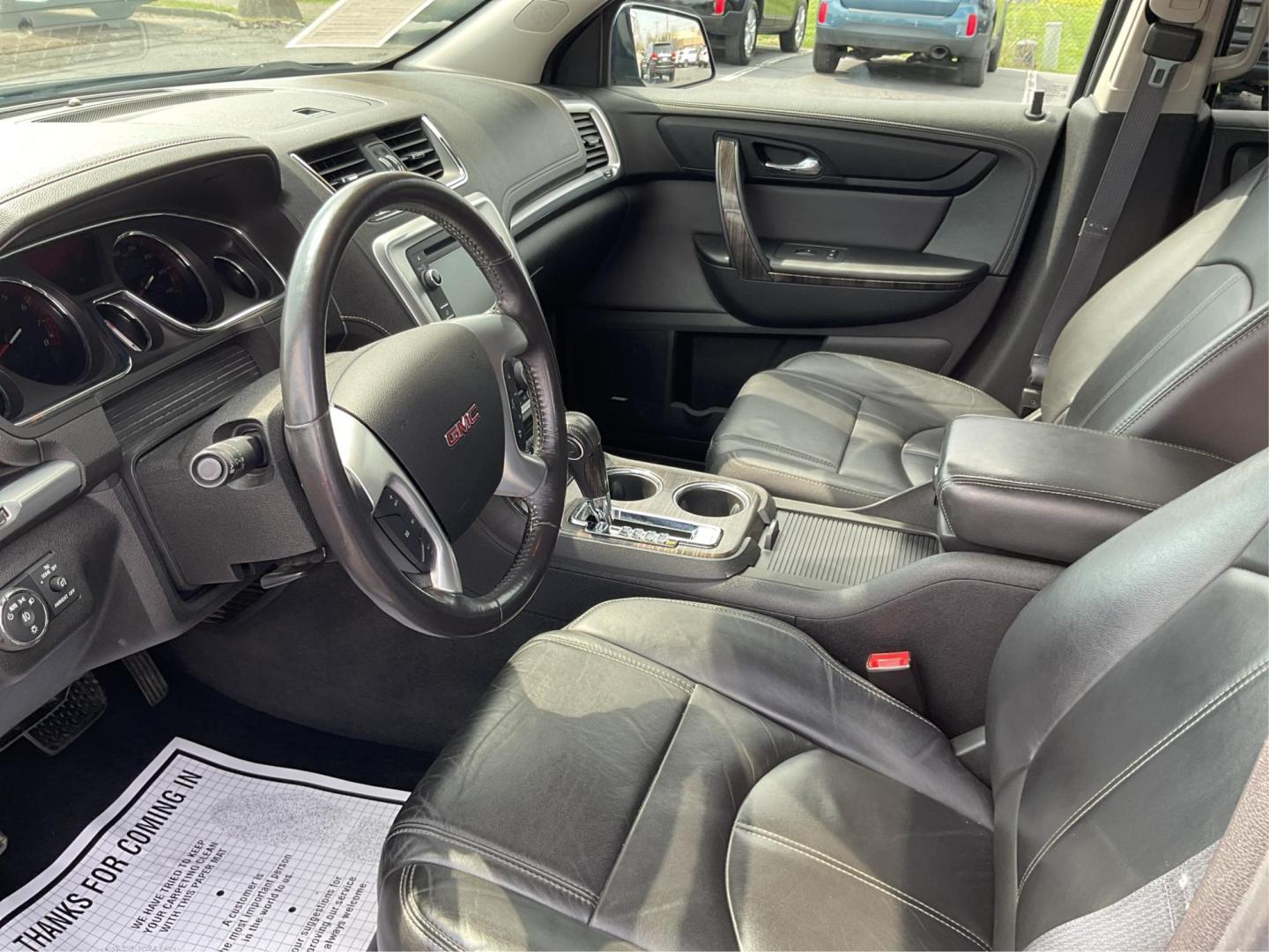 2015 GMC Acadia SLT-1 (1GKKVRKD8FJ) with an 3.6L V-6 gasoline direct injection engine, located at 8750 N County Rd 25A, Piqua, OH, 45356, (937) 908-9800, 40.164391, -84.232513 - Photo#8