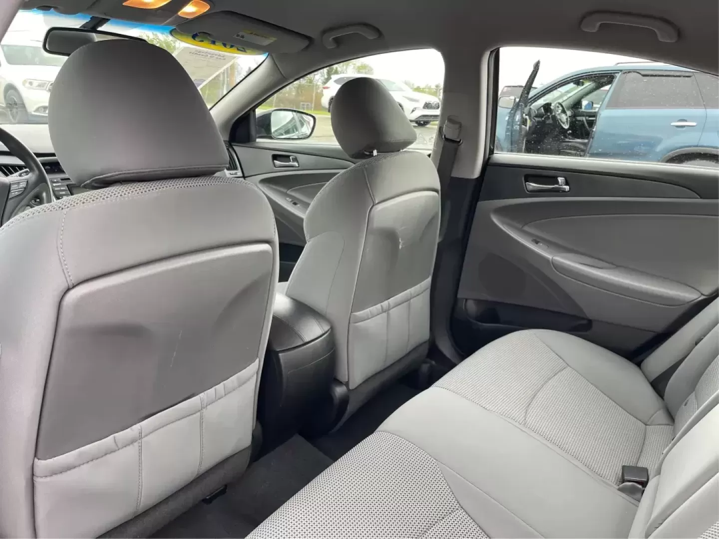 2013 Hyundai Sonata GLS (5NPEB4AC5DH) with an 2.4L I-4 gasoline direct injection engine, located at 880 E. National Road, Vandalia, OH, 45377, (937) 908-9800, 39.891918, -84.183594 - Photo#9