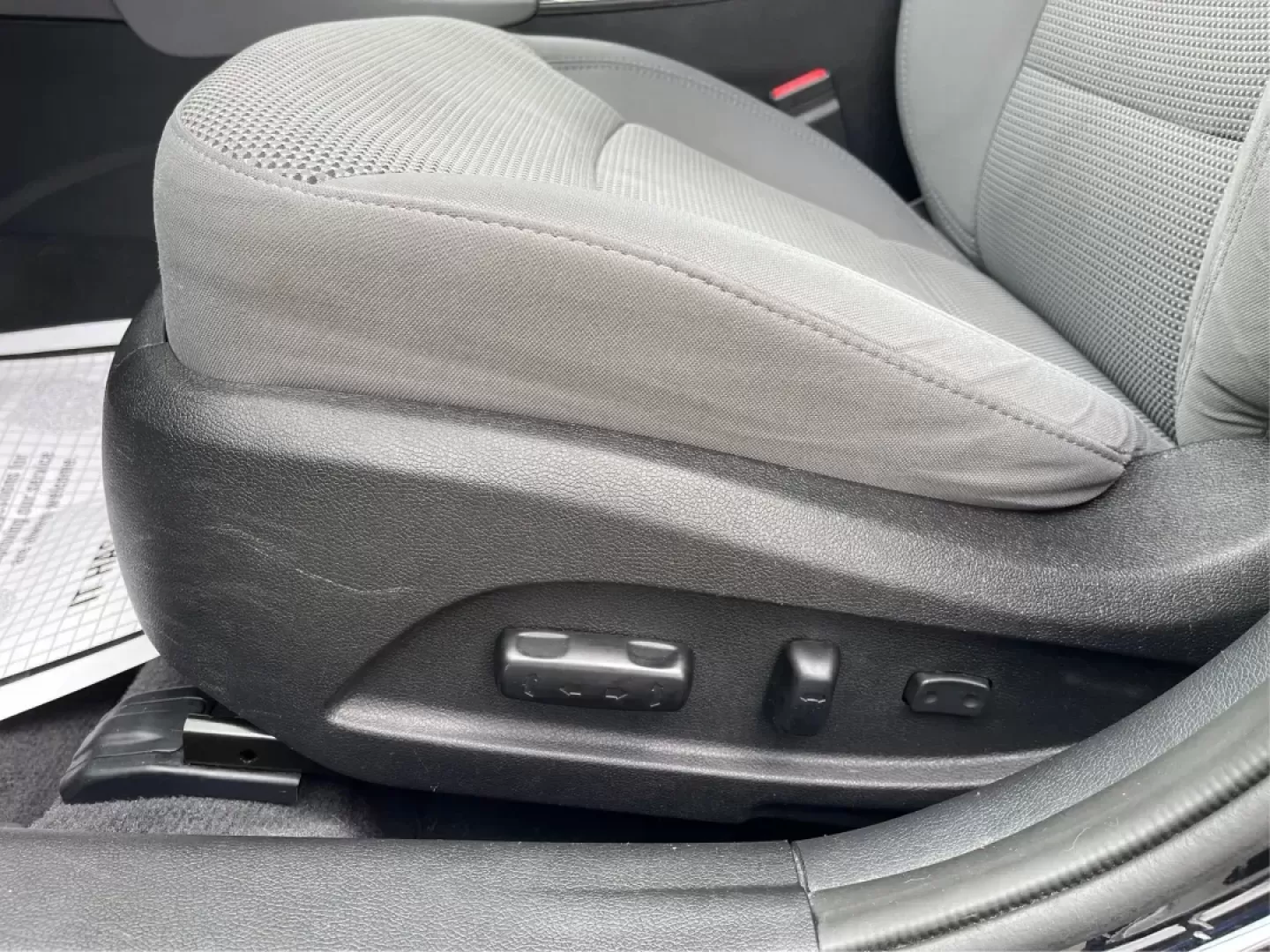2013 Hyundai Sonata GLS (5NPEB4AC5DH) with an 2.4L I-4 gasoline direct injection engine, located at 880 E. National Road, Vandalia, OH, 45377, (937) 908-9800, 39.891918, -84.183594 - Photo#17