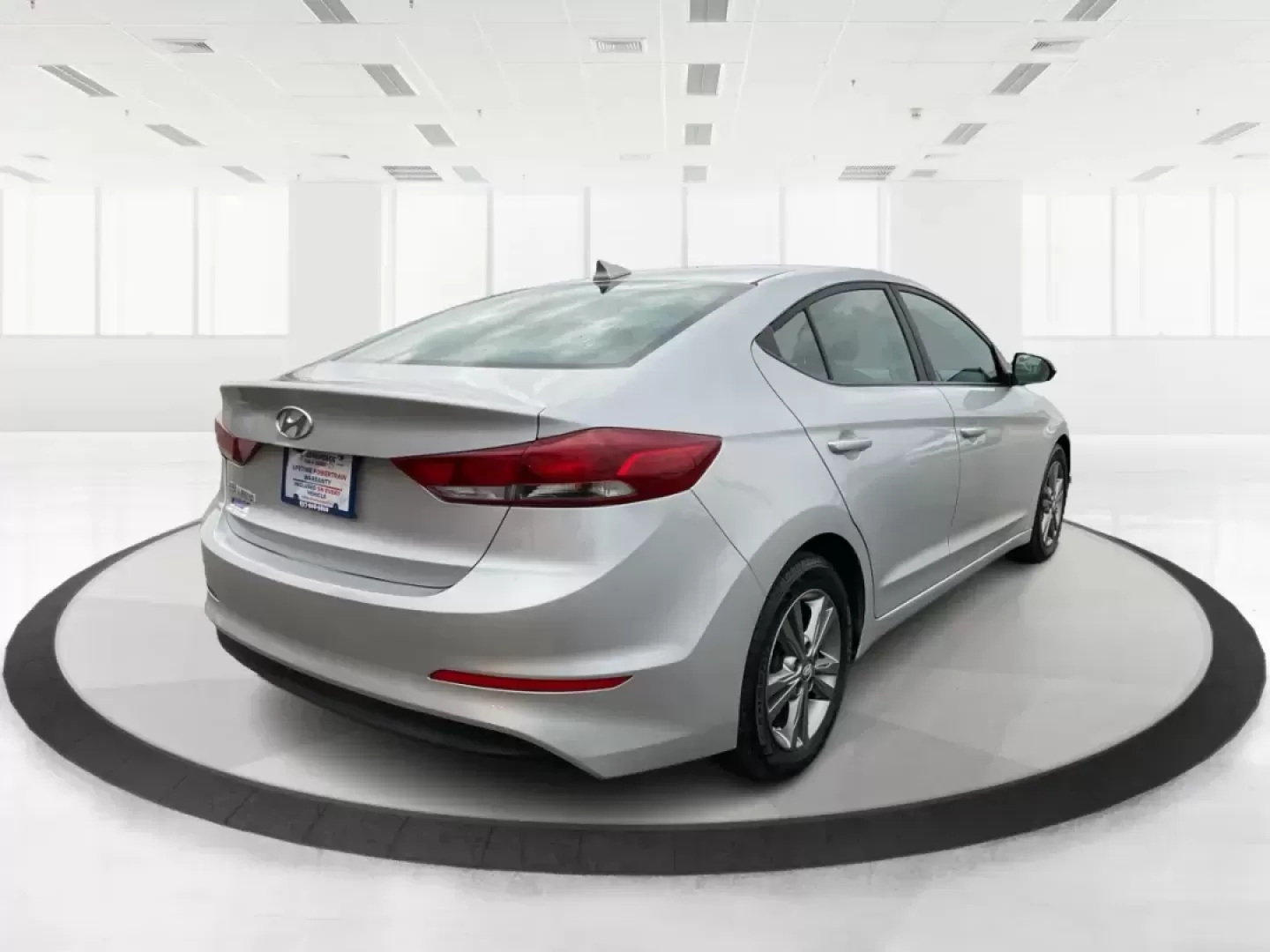 2018 Hyundai Elantra SEL (5NPD84LF9JH) with an Nu 2L I-4 DOHC engine, located at 1099 N County Rd 25A, Troy, OH, 45373, (937) 908-9800, 40.057079, -84.212883 - Photo#2