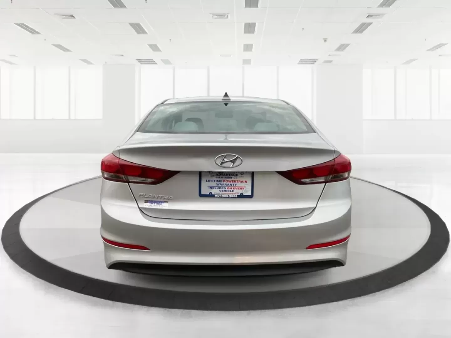 2018 Hyundai Elantra SEL (5NPD84LF9JH) with an Nu 2L I-4 DOHC engine, located at 1099 N County Rd 25A, Troy, OH, 45373, (937) 908-9800, 40.057079, -84.212883 - Photo#3