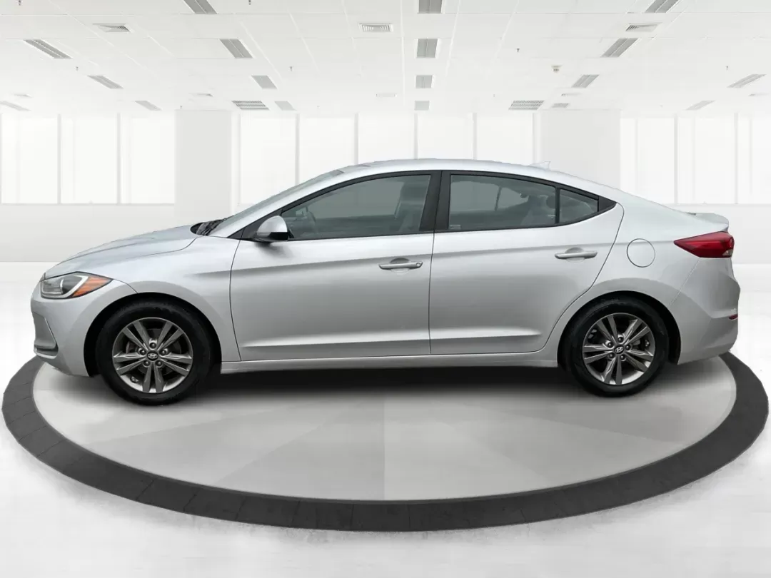 2018 Hyundai Elantra SEL (5NPD84LF9JH) with an Nu 2L I-4 DOHC engine, located at 1099 N County Rd 25A , Troy, OH, 45373, (937) 908-9800, 40.057079, -84.212883 - 2018 Hyundai Elantra SEL - Photo#5