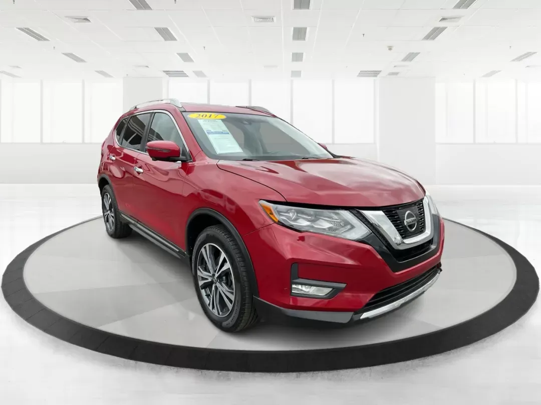 photo of 2017 Nissan Rogue SL
