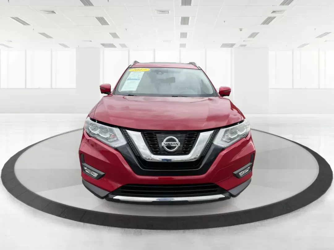 2017 Nissan Rogue SL (JN8AT2MV2HW) with an 2.5L I-4 DOHC engine, located at 4508 South Dixie Dr, Moraine, OH, 45439, (937) 908-9800, 39.689976, -84.218452 - Photo#6