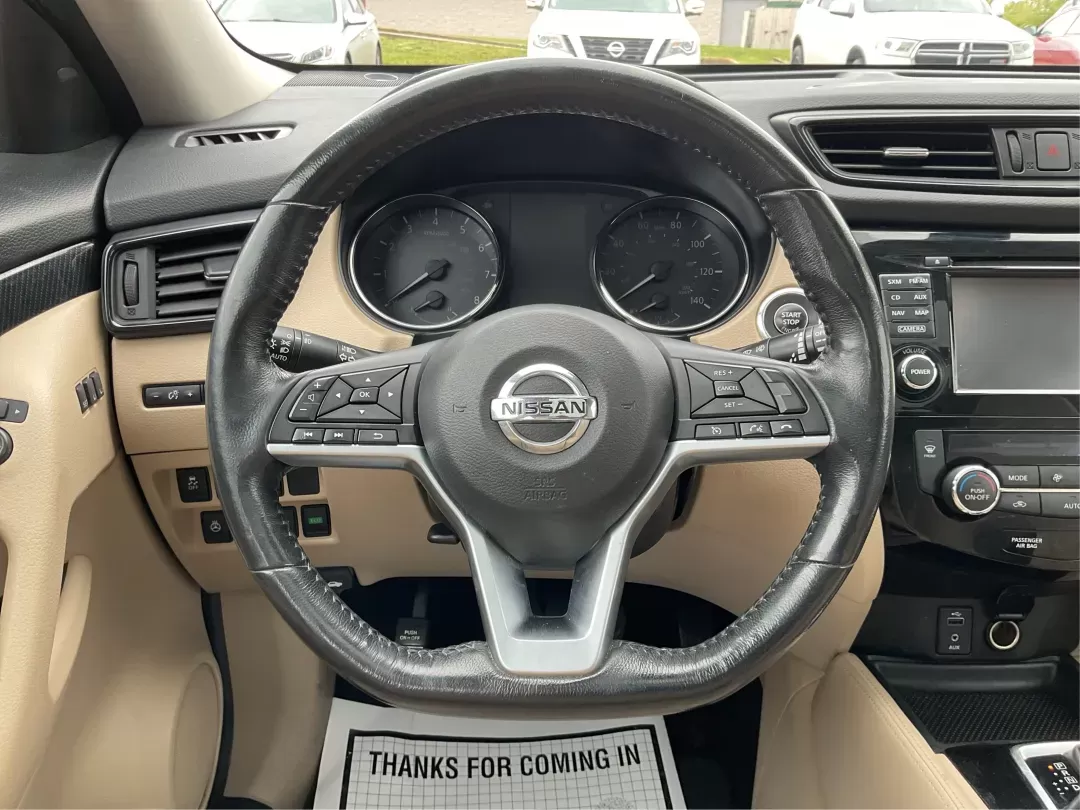 2017 Nissan Rogue SL (JN8AT2MV2HW) with an 2.5L I-4 DOHC engine, located at 4508 South Dixie Dr, Moraine, OH, 45439, (937) 908-9800, 39.689976, -84.218452 - Photo#15