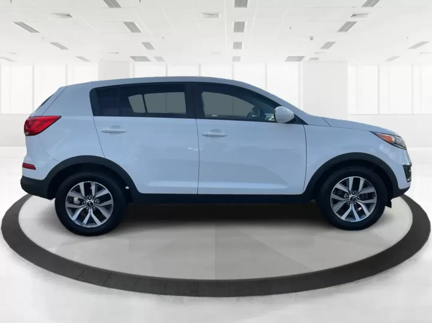 2015 Kia Sportage LX (KNDPB3AC1F7) with an Other engine, located at 1184 Kauffman Ave, Fairborn, OH, 45324, (937) 908-9800, 39.807072, -84.030914 - Photo#1