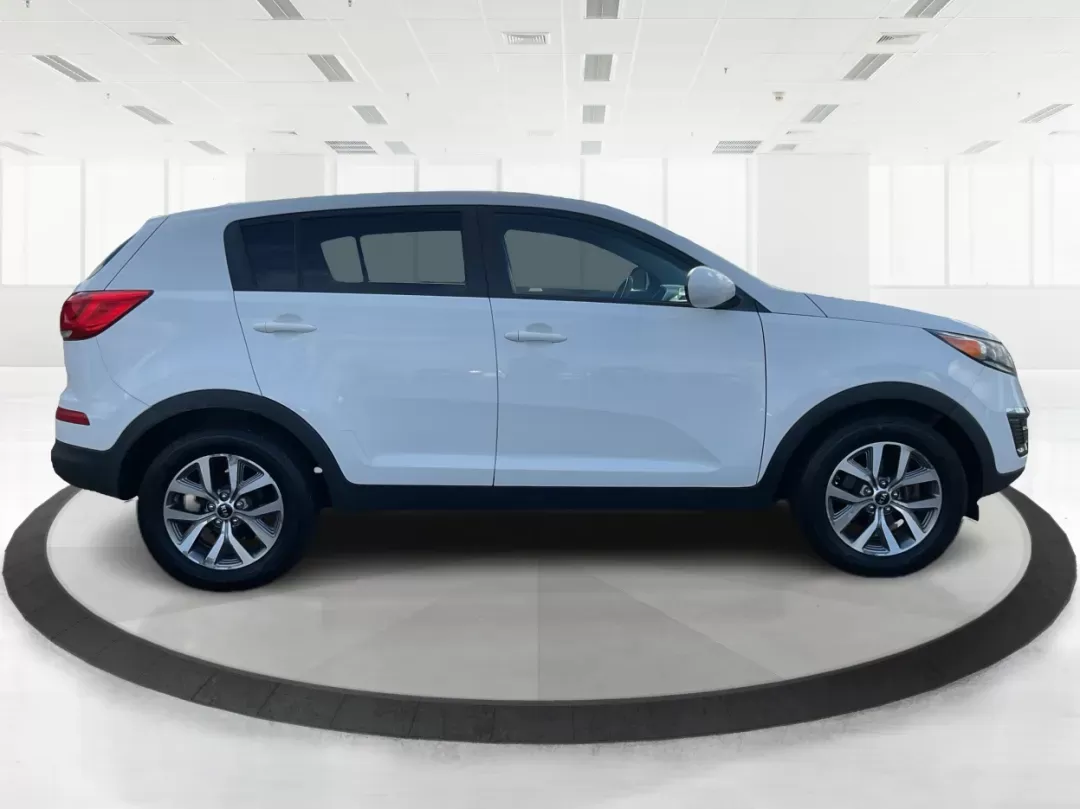 photo of 2015 Kia Sportage LX