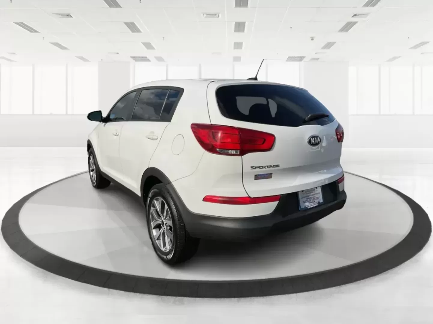 2015 Kia Sportage LX (KNDPB3AC1F7) with an Other engine, located at 1184 Kauffman Ave, Fairborn, OH, 45324, (937) 908-9800, 39.807072, -84.030914 - Photo#3