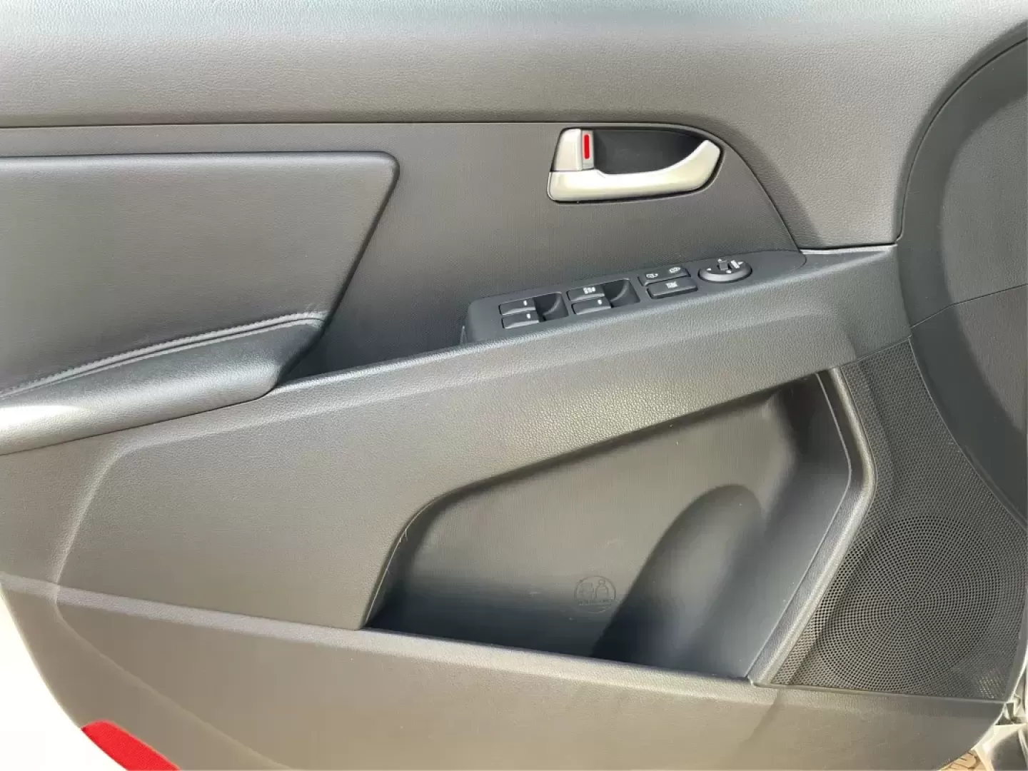 2015 Kia Sportage LX (KNDPB3AC1F7) with an Other engine, located at 1184 Kauffman Ave, Fairborn, OH, 45324, (937) 908-9800, 39.807072, -84.030914 - Photo#15