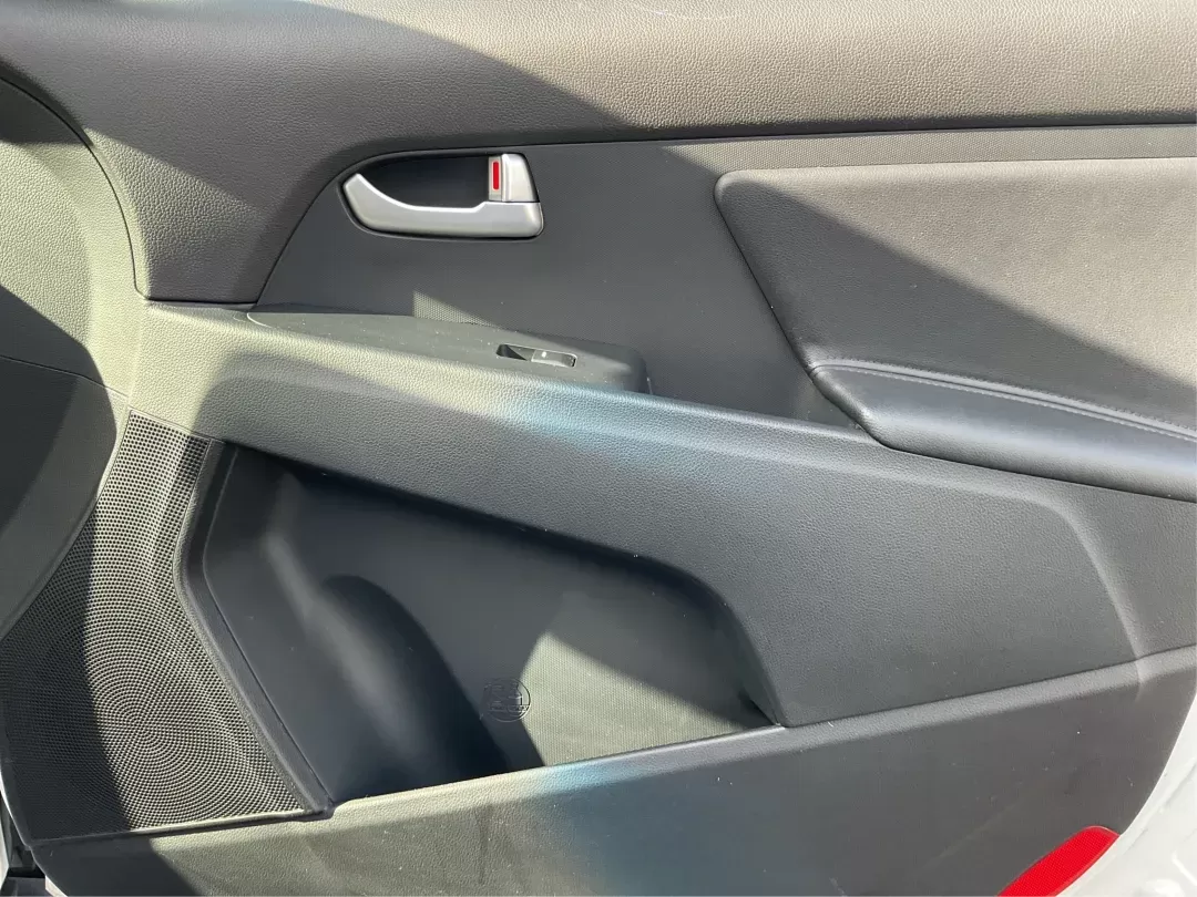 2015 Kia Sportage LX (KNDPB3AC1F7) with an Other engine, located at 1184 Kauffman Ave, Fairborn, OH, 45324, (937) 908-9800, 39.807072, -84.030914 - 2015 Kia Sportage LX - Photo#16