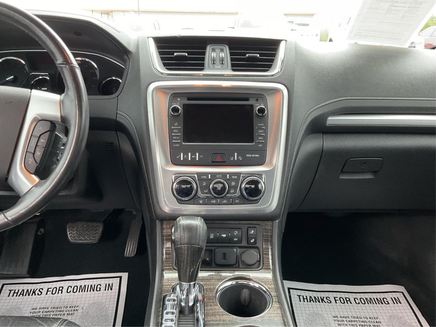 2016 GMC Acadia SLT (1GKKVRKD0GJ) with an 3.6L V-6 gasoline direct injection engine, located at 8750 N County Rd 25A, Piqua, OH, 45356, (937) 908-9800, 40.164391, -84.232513 - Photo#12