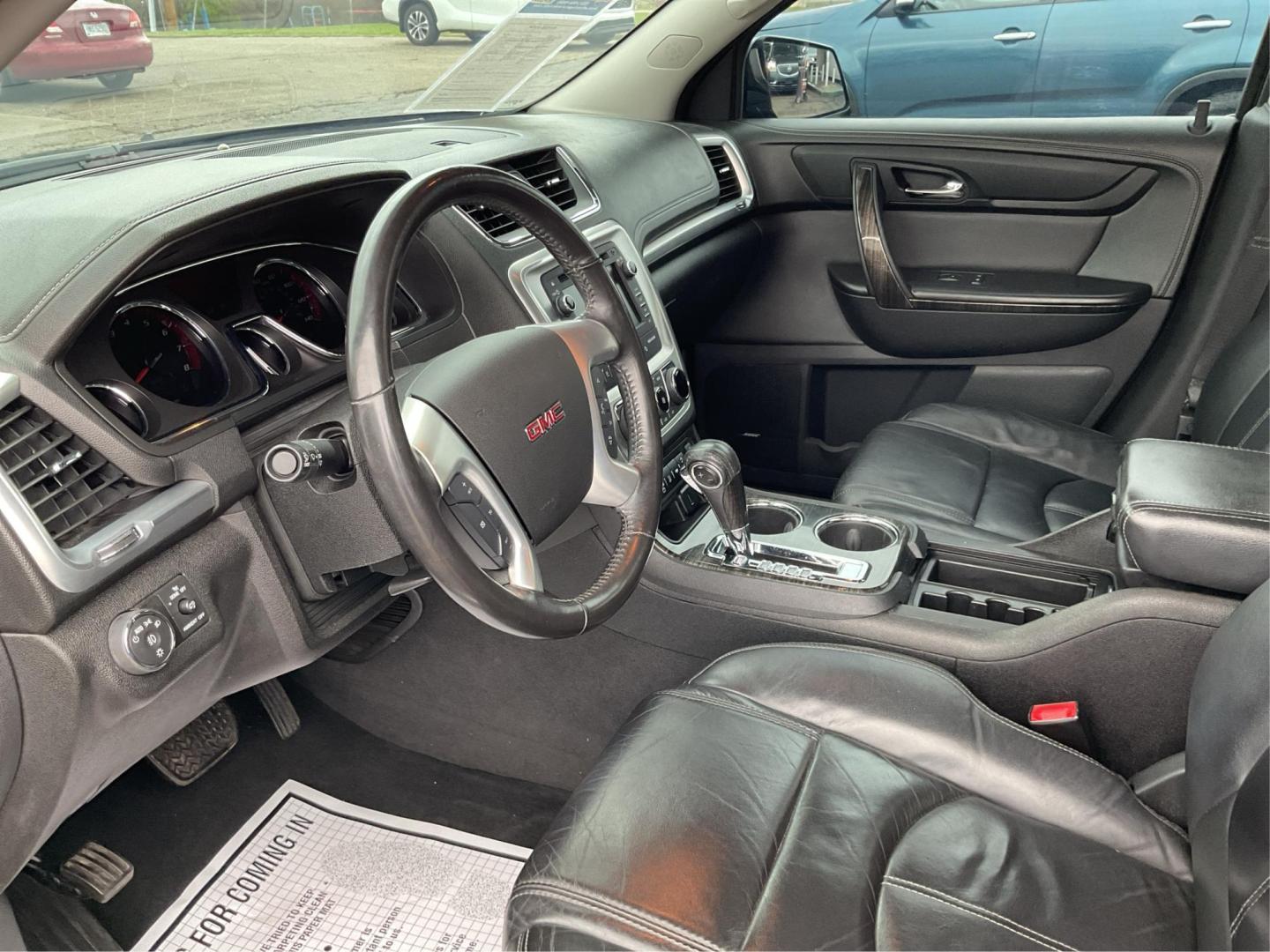 2016 GMC Acadia SLT (1GKKVRKD0GJ) with an 3.6L V-6 gasoline direct injection engine, located at 8750 N County Rd 25A, Piqua, OH, 45356, (937) 908-9800, 40.164391, -84.232513 - Photo#8