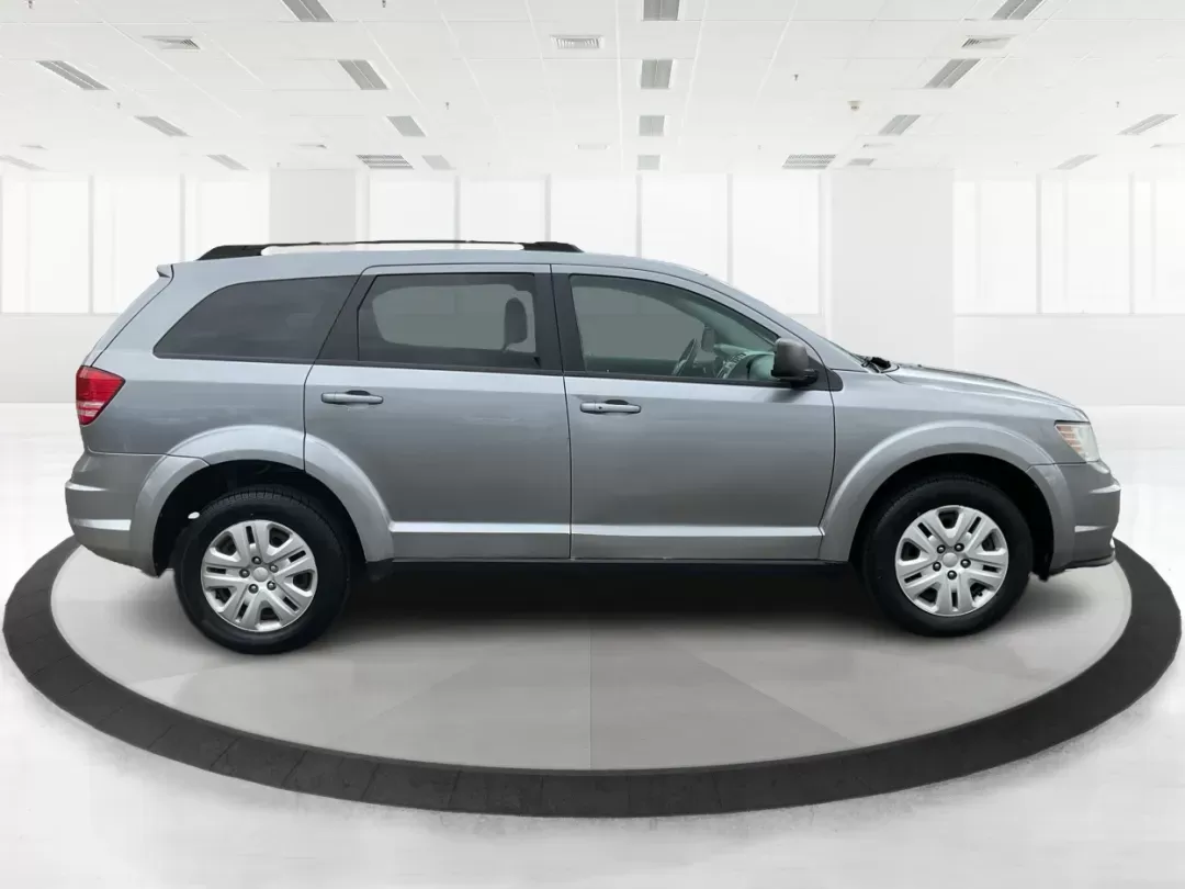 photo of 2017 Dodge Journey SE