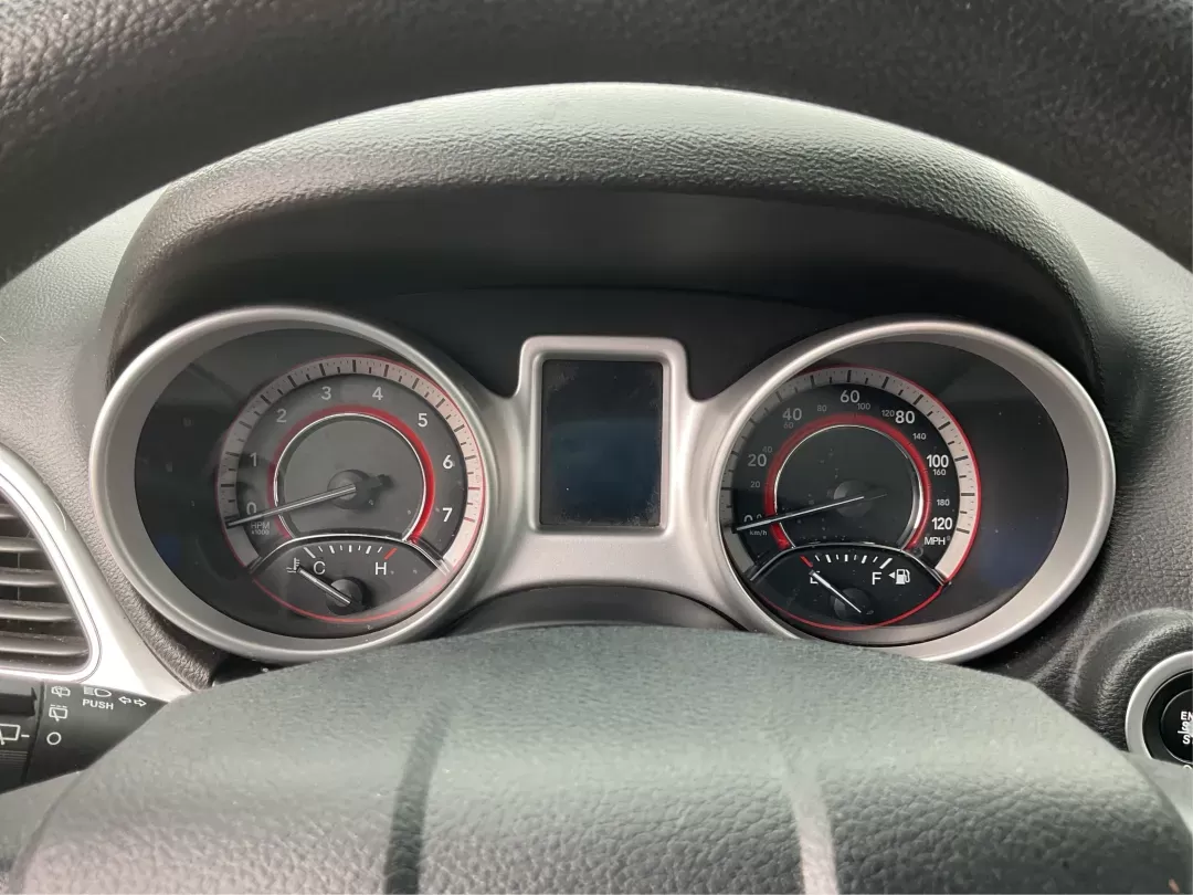 2017 Dodge Journey SE (3C4PDCAB2HT) with an Tigershark MultiAir 2.4L I-4 DOHC engine, located at 1099 N County Rd 25A , Troy, OH, 45373, (937) 908-9800, 40.057079, -84.212883 - 2017 Dodge Journey SE - Photo#14