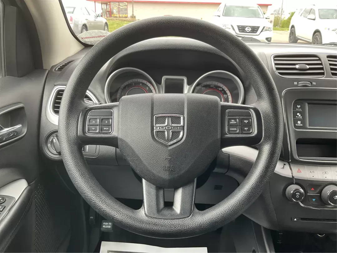 2017 Dodge Journey SE (3C4PDCAB2HT) with an Tigershark MultiAir 2.4L I-4 DOHC engine, located at 1099 N County Rd 25A , Troy, OH, 45373, (937) 908-9800, 40.057079, -84.212883 - 2017 Dodge Journey SE - Photo#15