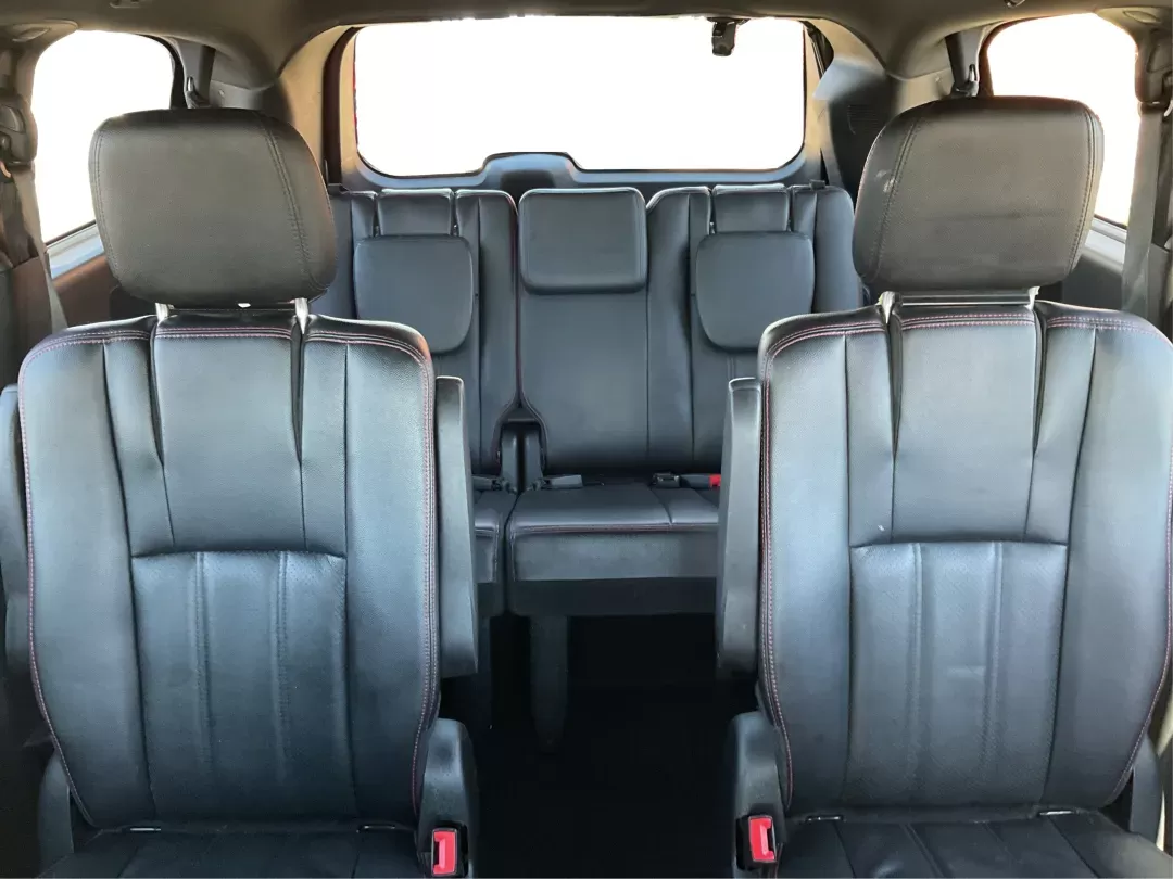 2018 Dodge Grand Caravan GT (2C4RDGEGXJR) with an Pentastar 3.6L V-6 DOHC engine, located at 8750 N County Rd 25A, Piqua, OH, 45356, (937) 908-9800, 40.164391, -84.232513 - 2018 Dodge Grand Caravan GT - Photo#13