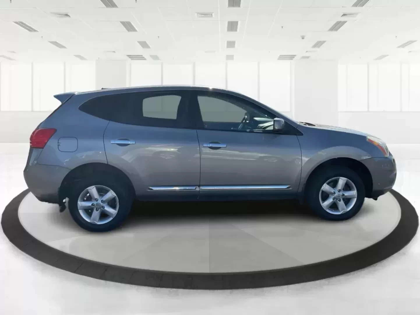 2013 Nissan Rogue S (JN8AS5MV4DW) with an 2.5L I-4 DOHC engine, located at 401 Woodman Dr, Riverside, OH, 45431, (937) 908-9800, 39.760899, -84.123421 - Photo#1