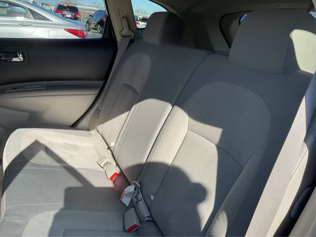 2013 Nissan Rogue S (JN8AS5MV4DW) with an 2.5L I-4 DOHC engine, located at 401 Woodman Dr, Riverside, OH, 45431, (937) 908-9800, 39.760899, -84.123421 - One Owner - Photo#9