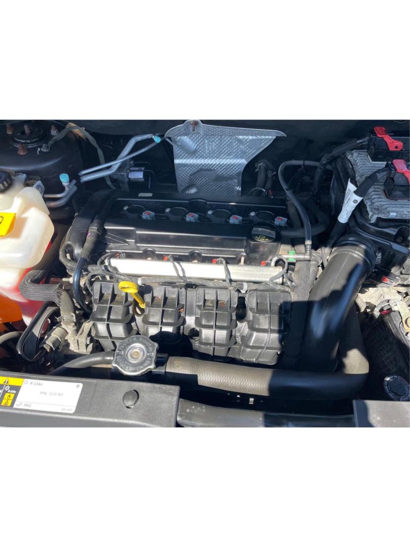 2016 Jeep Compass Latitude (1C4NJCEA2GD) with an Other engine, located at 1230 East Main St, Xenia, OH, 45385, (937) 908-9800, 39.688026, -83.910172 - 2016 Jeep Compass Latitude - Photo#10