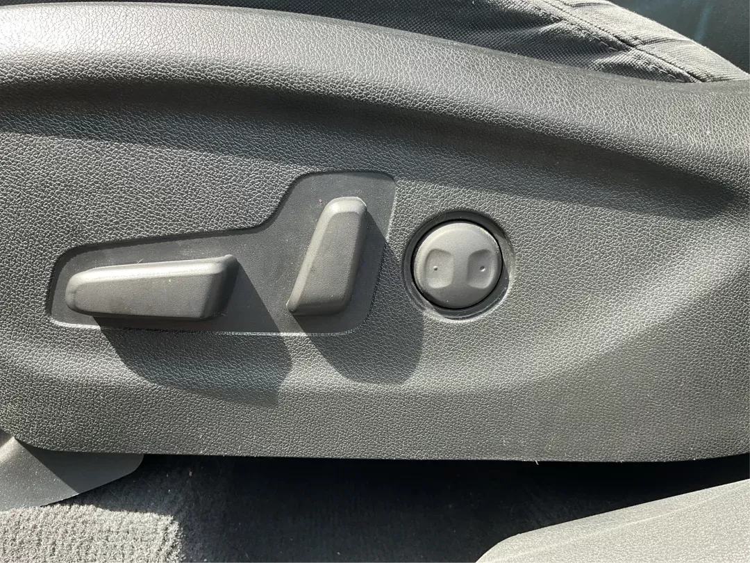 2016 Kia Sorento 2.4L LX (5XYPGDA33GG) with an 2.4L I-4 gasoline direct injection engine, located at 1184 Kauffman Ave, Fairborn, OH, 45324, (937) 908-9800, 39.807072, -84.030914 - 2016 Kia Sorento 2.4L LX - Photo#17