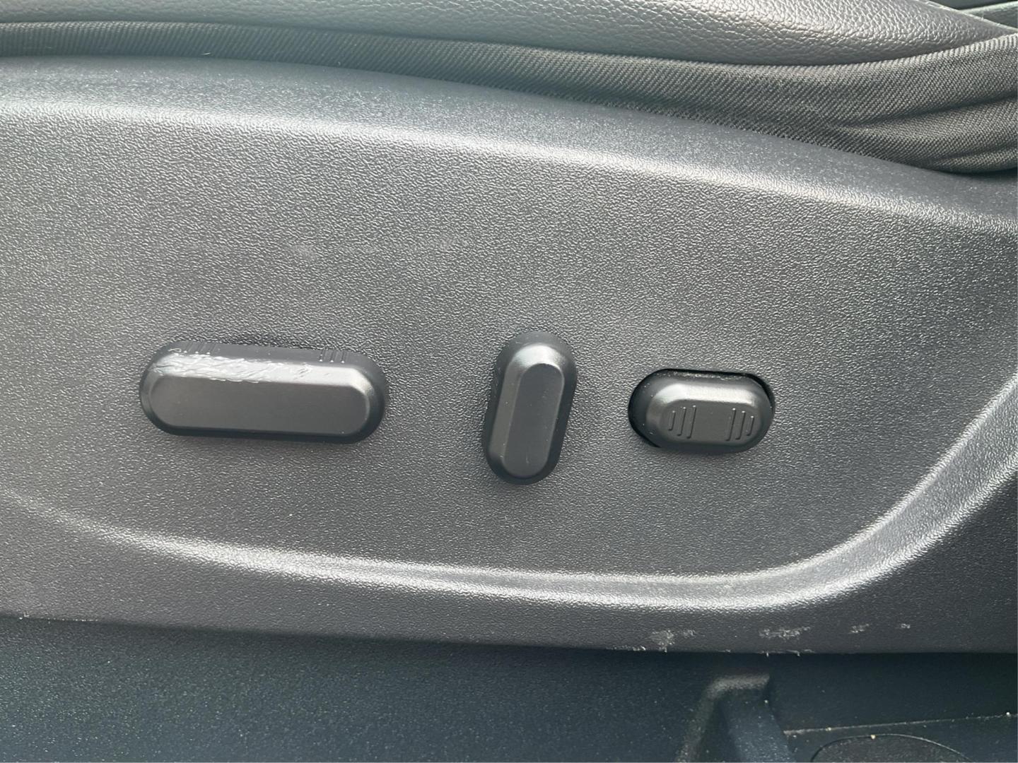 2016 Ford Escape Titanium (1FMCU9J98GU) with an Other engine, located at 1230 East Main St, Xenia, OH, 45385, (937) 908-9800, 39.688026, -83.910172 - Photo#17