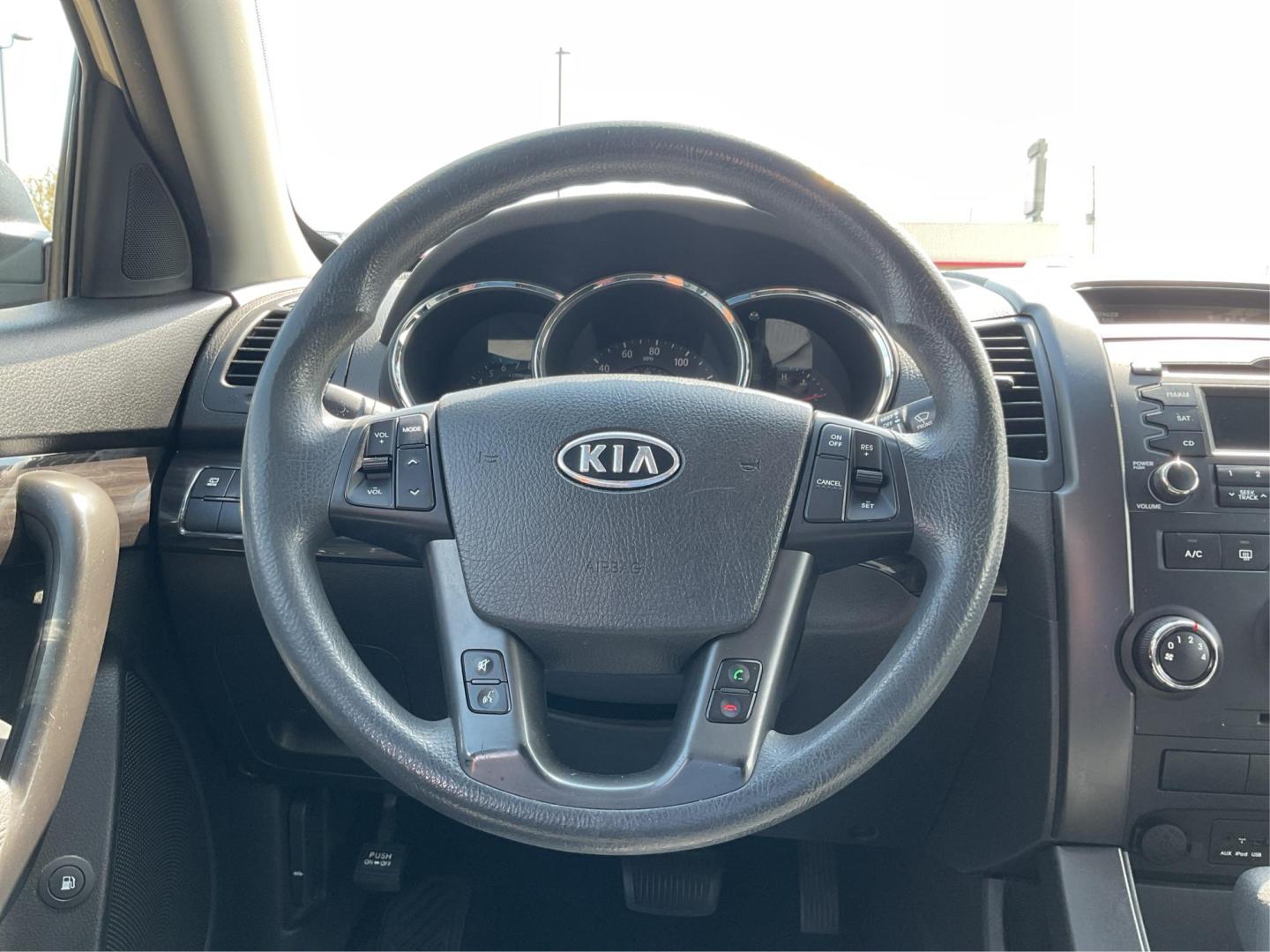 2012 Kia Sorento LX (5XYKT3A17CG) with an 2.4L I-4 DOHC engine, located at 401 Woodman Dr, Riverside, OH, 45431, (937) 908-9800, 39.760899, -84.123421 - Photo#15