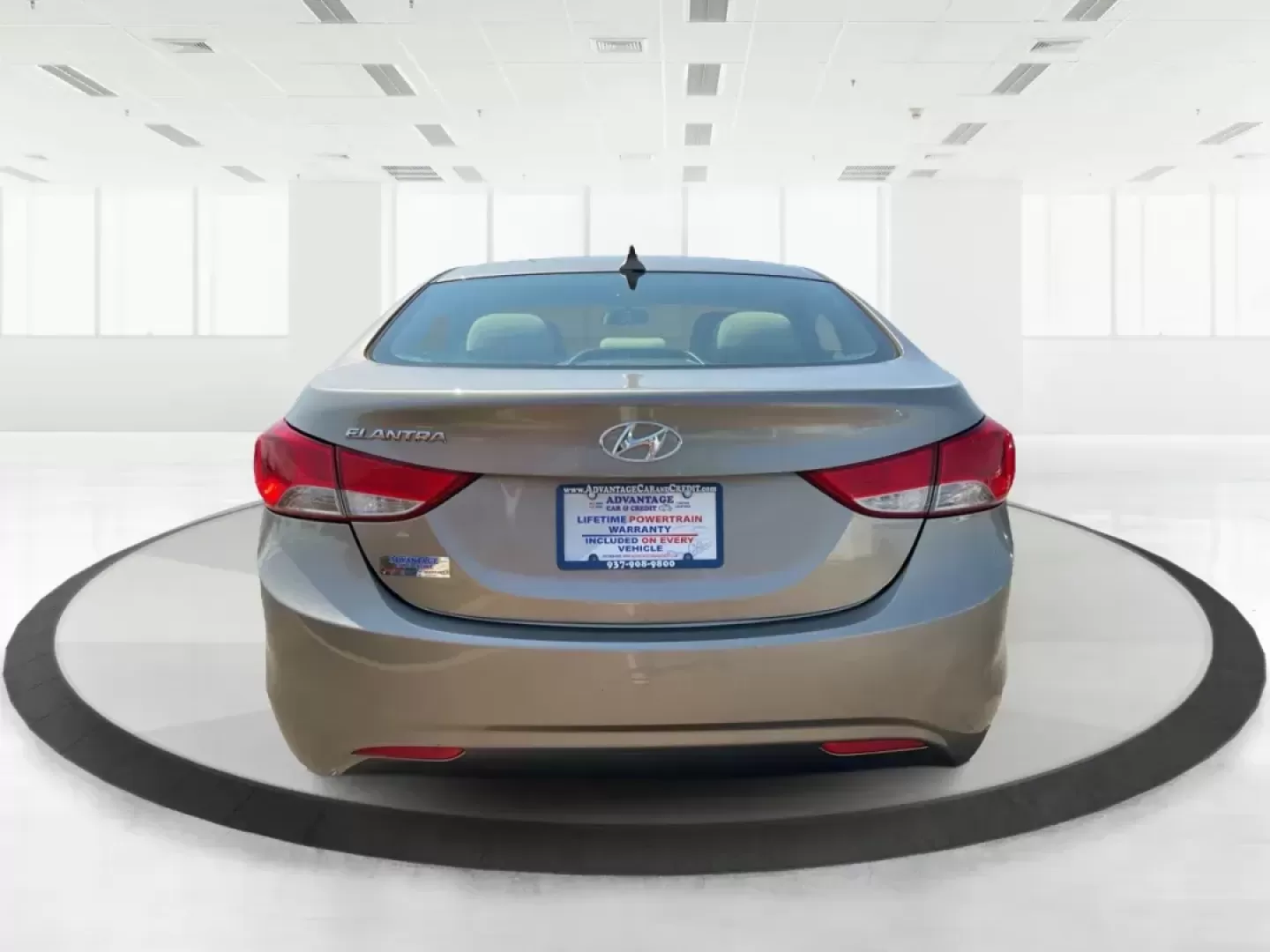 2013 Hyundai Elantra GLS (5NPDH4AE6DH) with an 1.8L I-4 DOHC engine, located at 880 E. National Road, Vandalia, OH, 45377, (937) 908-9800, 39.891918, -84.183594 - Photo#3