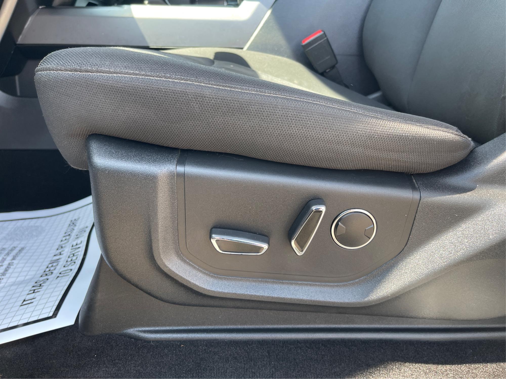 2018 Ford F-150 XLT (1FTEW1E57JF) with an Other engine, located at 8750 N County Rd 25A, Piqua, OH, 45356, (937) 908-9800, 40.164391, -84.232513 - Photo#17