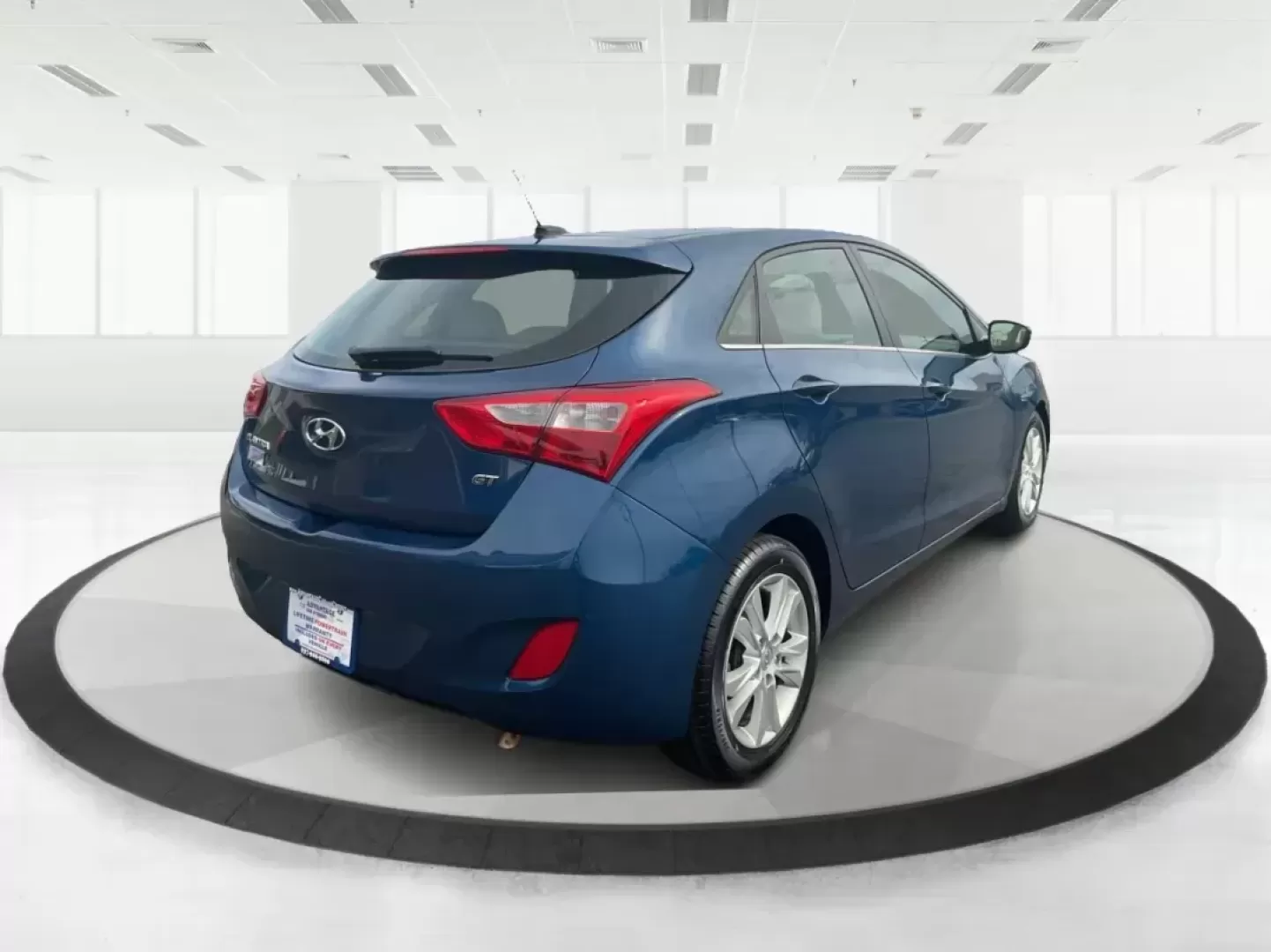 2014 Hyundai Elantra GT GT (KMHD35LH4EU) with an Other engine, located at 1230 East Main St, Xenia, OH, 45385, (937) 908-9800, 39.688026, -83.910172 - Photo#2