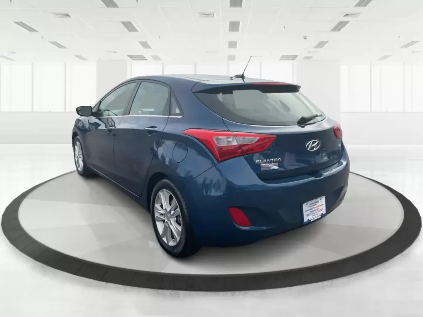 2014 Hyundai Elantra GT GT (KMHD35LH4EU) with an Other engine, located at 1230 East Main St, Xenia, OH, 45385, (937) 908-9800, 39.688026, -83.910172 - Photo#4