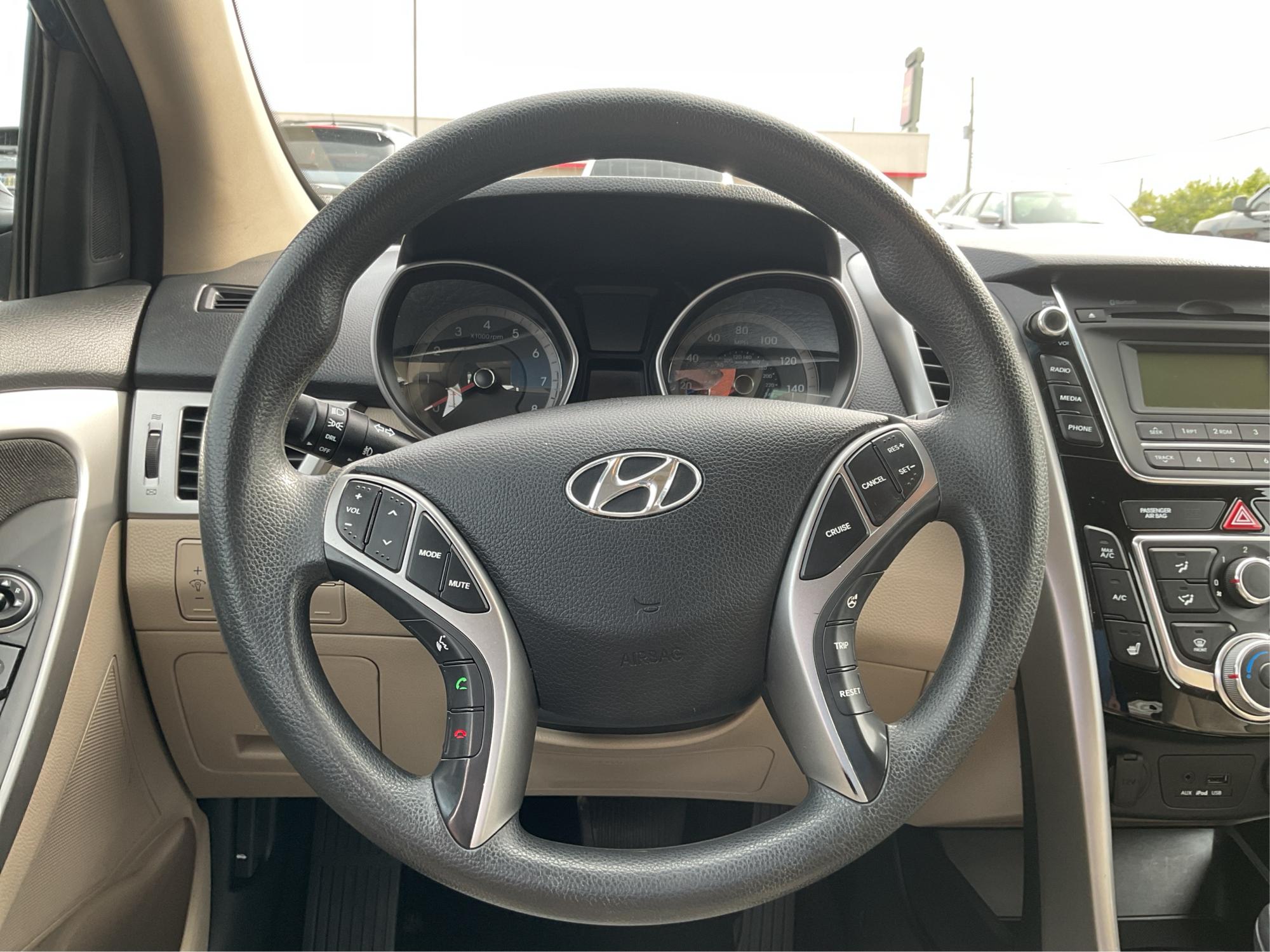 2014 Hyundai Elantra GT GT (KMHD35LH4EU) with an Other engine, located at 1230 East Main St, Xenia, OH, 45385, (937) 908-9800, 39.688026, -83.910172 - 2014 Hyundai Elantra GT GT - Photo#14