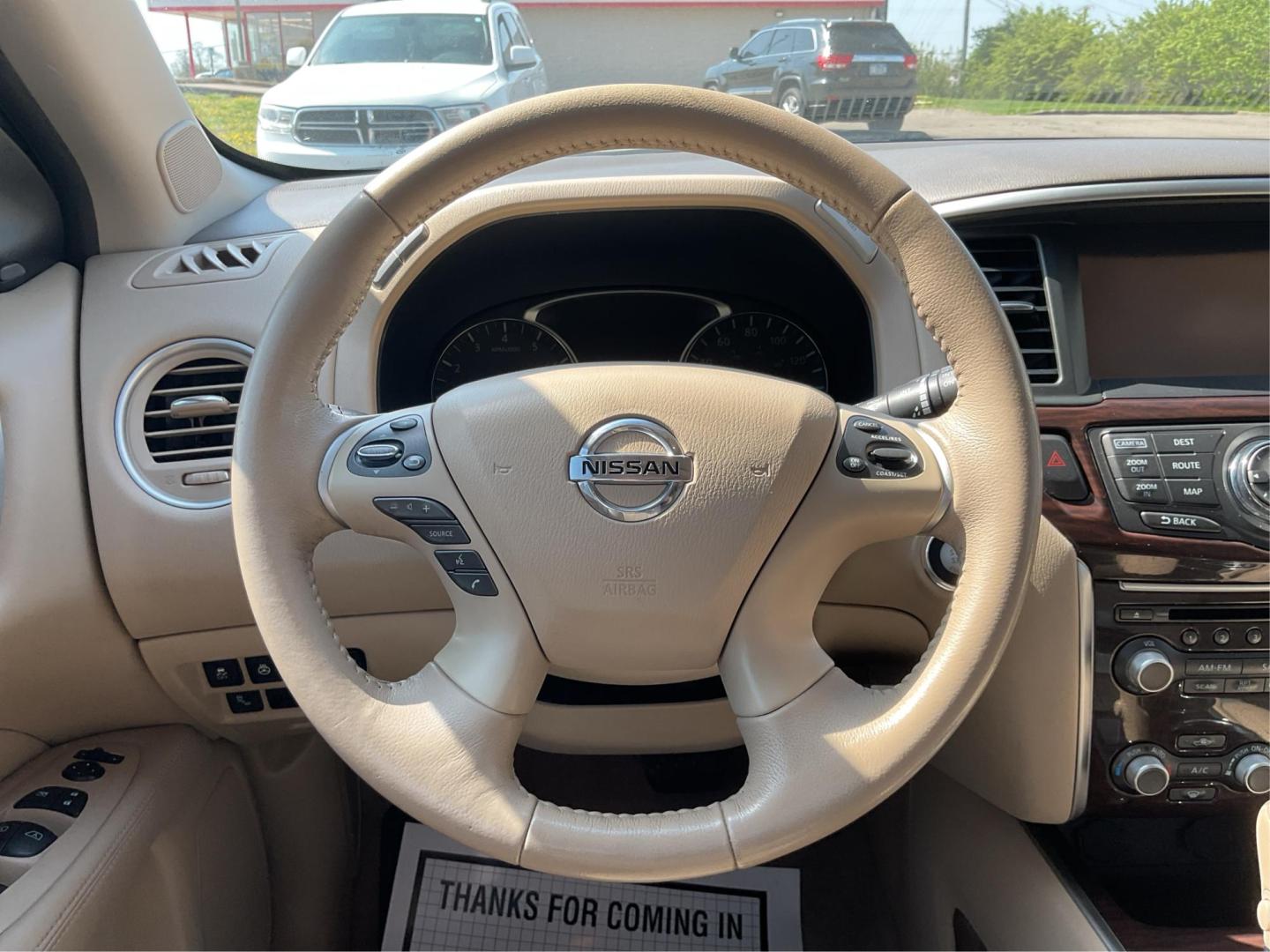 2015 Nissan Pathfinder Platinum (5N1AR2MN9FC) with an 3.5L V-6 DOHC engine, located at 1230 East Main St, Xenia, OH, 45385, (937) 908-9800, 39.688026, -83.910172 - Photo#15