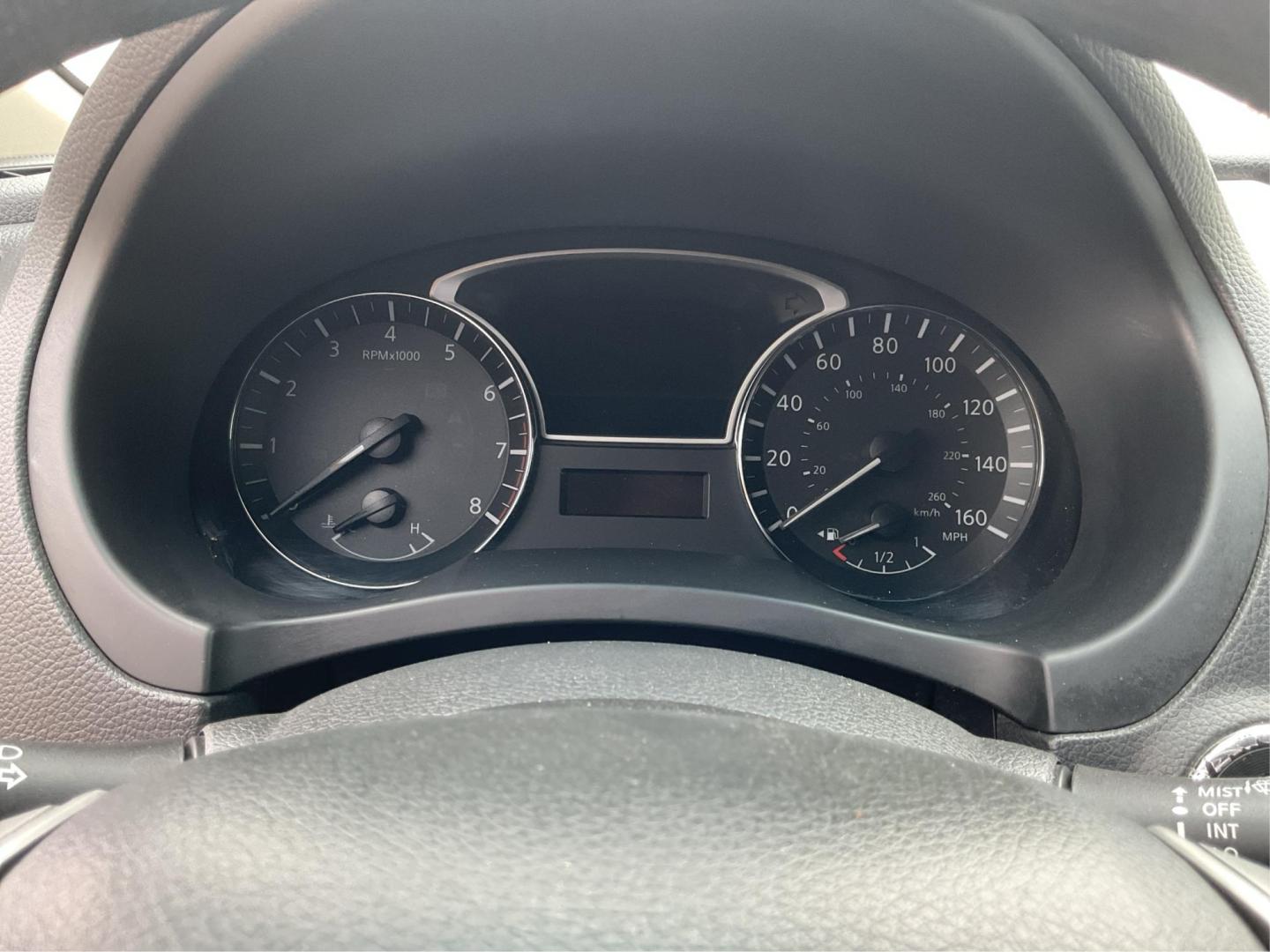 2013 Nissan Altima 2.5 S (1N4AL3APXDN) with an 2.5L I-4 DOHC engine, located at 1184 Kauffman Ave, Fairborn, OH, 45324, (937) 908-9800, 39.807072, -84.030914 - Photo#14