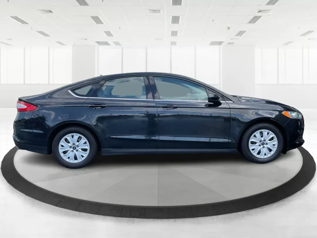 photo of 2014 Ford Fusion S