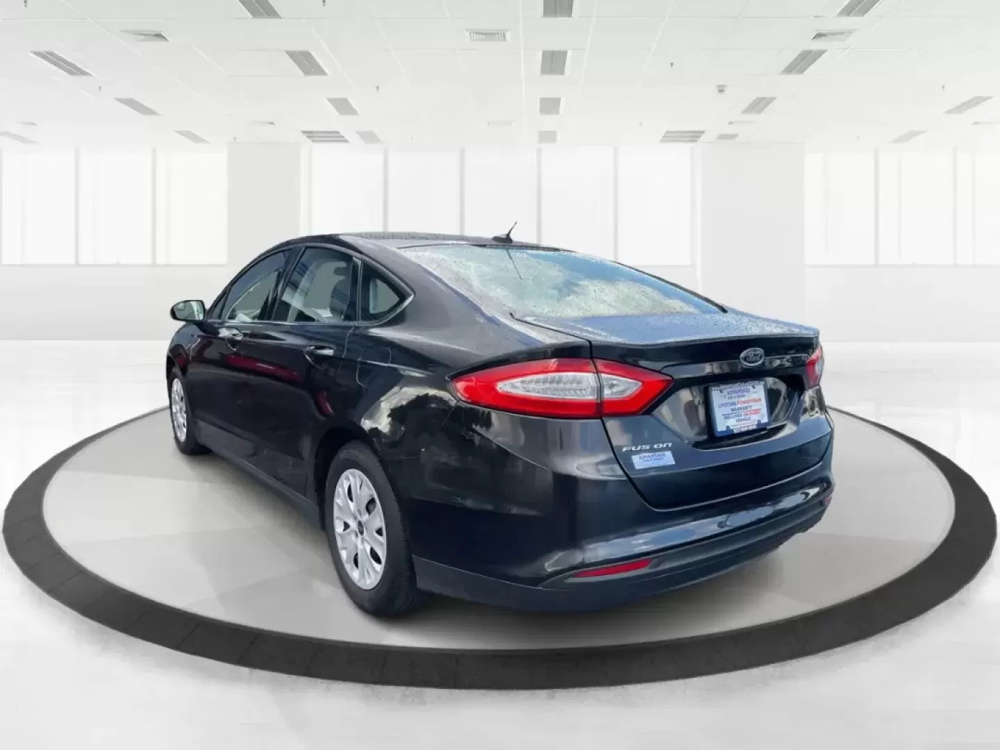 2014 Ford Fusion S (3FA6P0G75ER) with an Duratec 2.5L I-4 DOHC engine, located at 401 Woodman Dr, Riverside, OH, 45431, (937) 908-9800, 39.760899, -84.123421 - Photo#4