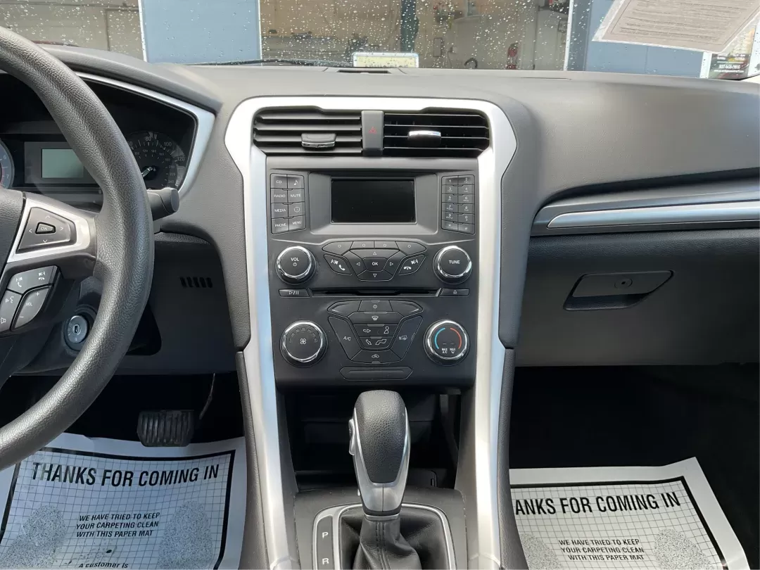 2014 Ford Fusion S (3FA6P0G75ER) with an Duratec 2.5L I-4 DOHC engine, located at 1230 East Main St, Xenia, OH, 45385, (937) 908-9800, 39.688026, -83.910172 - 2014 Ford Fusion S - Photo#11