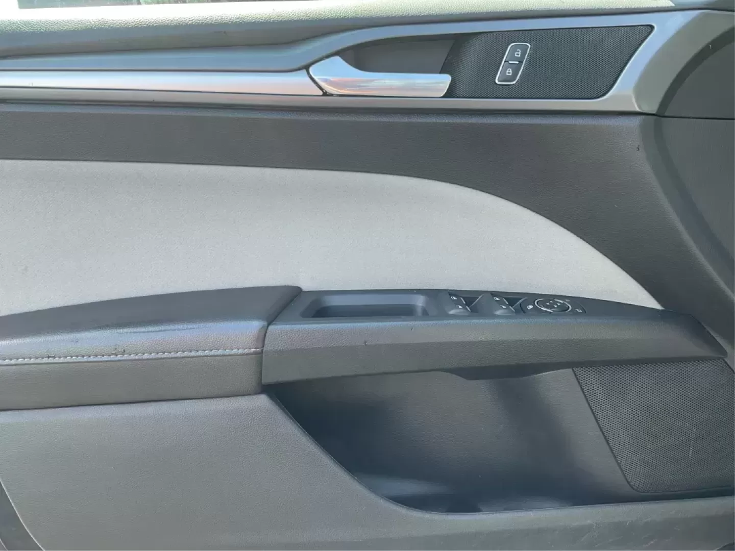 2014 Ford Fusion S (3FA6P0G75ER) with an Duratec 2.5L I-4 DOHC engine, located at 401 Woodman Dr, Riverside, OH, 45431, (937) 908-9800, 39.760899, -84.123421 - Photo#16