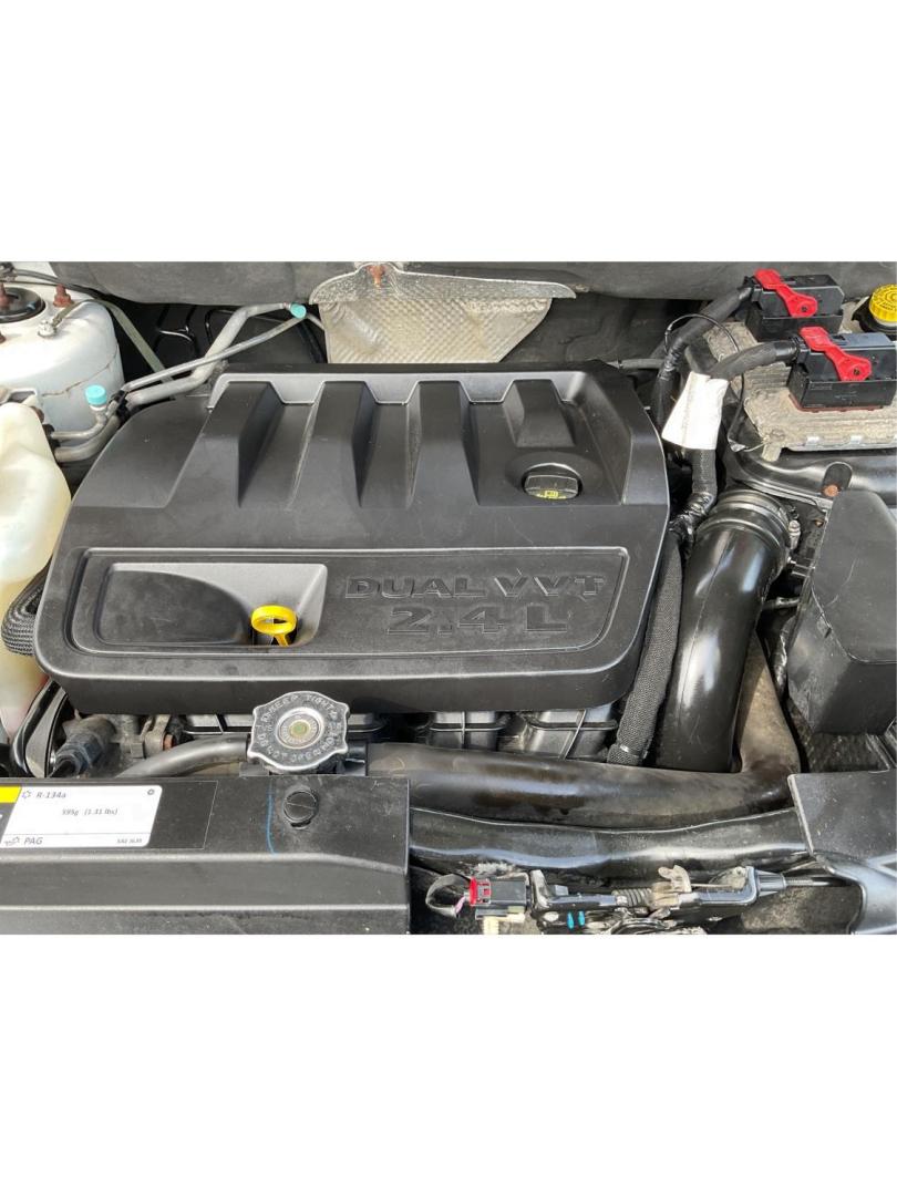 2016 Jeep Compass Latitude (1C4NJDEB9GD) with an 2.4L I-4 DOHC engine, located at 401 Woodman Dr, Riverside, OH, 45431, (937) 908-9800, 39.760899, -84.123421 - 2016 Jeep Compass Latitude - Photo#9