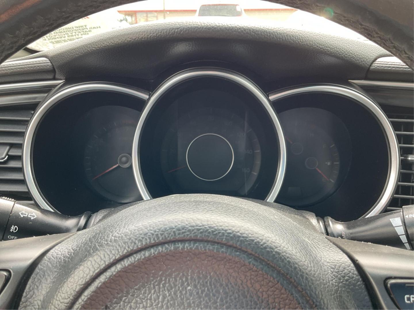 2014 Kia Optima EX (5XXGN4A76EG) with an Theta II 2.4L I-4 gasoline direct injection engine, located at 1184 Kauffman Ave, Fairborn, OH, 45324, (937) 908-9800, 39.807072, -84.030914 - Photo#14