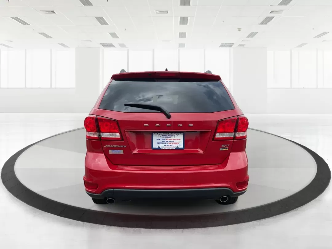 2017 Dodge Journey SXT (3C4PDCBG0HT) with an Other engine, located at 880 E. National Road, Vandalia, OH, 45377, (937) 908-9800, 39.891918, -84.183594 - 2017 Dodge Journey SXT - Photo#4