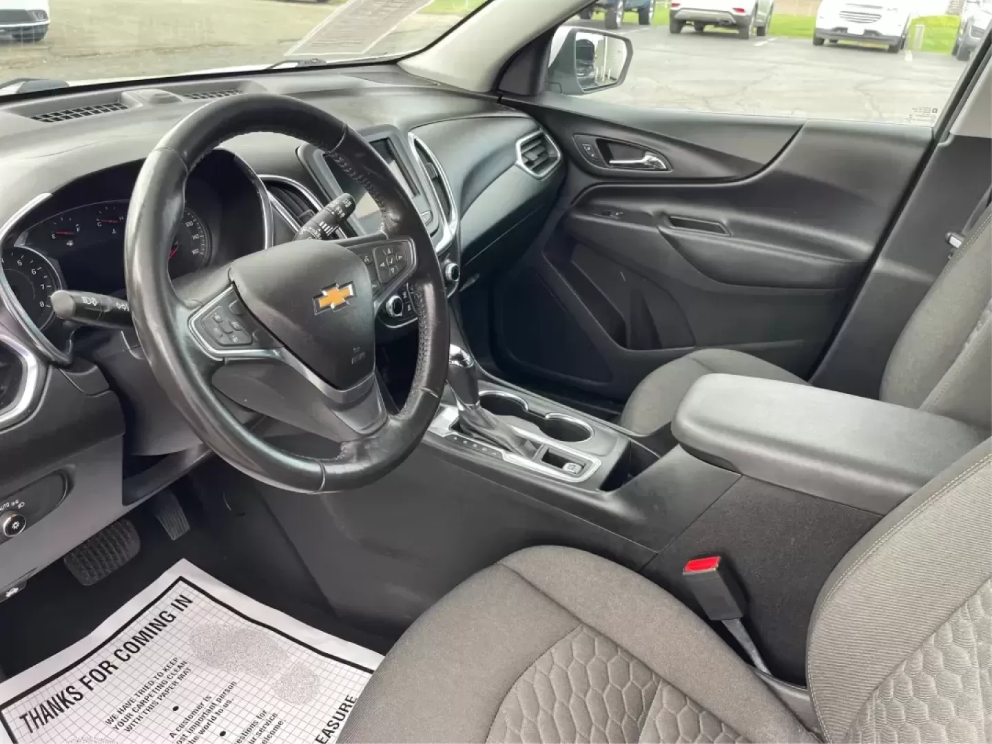 2019 Chevrolet Equinox LT (2GNAXUEV1K6) with an 1.5L I-4 gasoline direct injection engine, located at 4508 South Dixie Dr, Moraine, OH, 45439, (937) 908-9800, 39.689976, -84.218452 - Photo#8