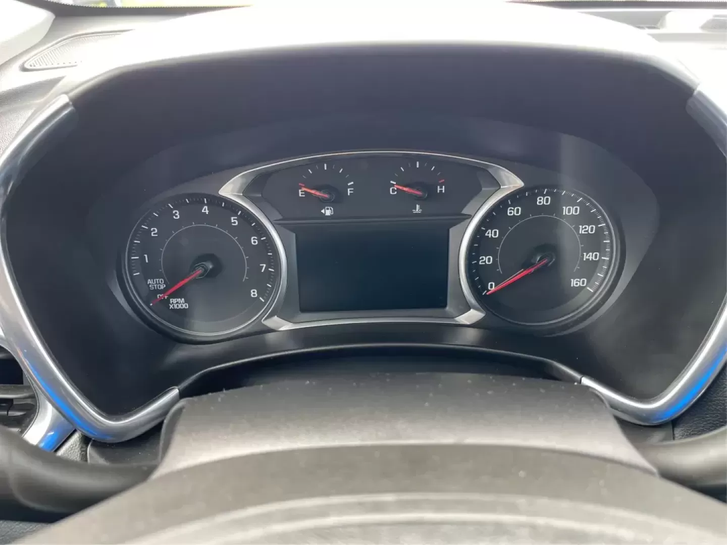 2019 Chevrolet Equinox LT (2GNAXUEV1K6) with an 1.5L I-4 gasoline direct injection engine, located at 4508 South Dixie Dr, Moraine, OH, 45439, (937) 908-9800, 39.689976, -84.218452 - Photo#14