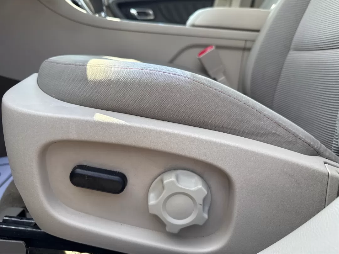 2016 Jeep Grand Cherokee Laredo (1C4RJFAG8GC) with an Pentastar 3.6L V-6 DOHC engine, located at 1951 S Dayton Lakeview Rd., New Carlisle, OH, 45344, (937) 908-9800, 39.890999, -84.050255 - Photo#18