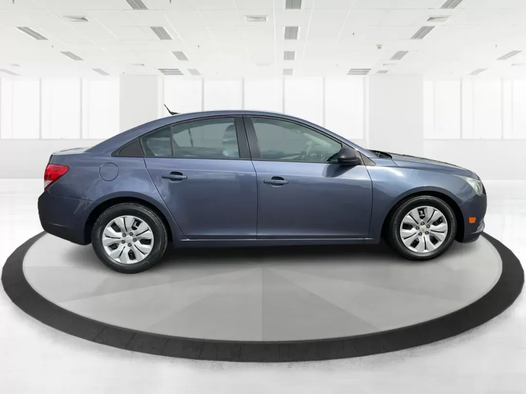 photo of 2014 Chevrolet Cruze LS Auto
