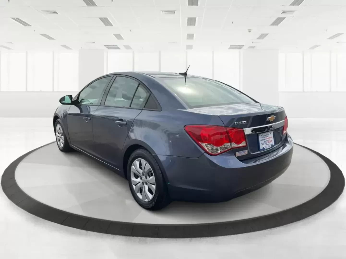 2014 Chevrolet Cruze LS Auto (1G1PA5SG0E7) with an ECOTEC 1.8L I-4 DOHC engine, located at 1230 East Main St, Xenia, OH, 45385, (937) 908-9800, 39.688026, -83.910172 - Photo#5
