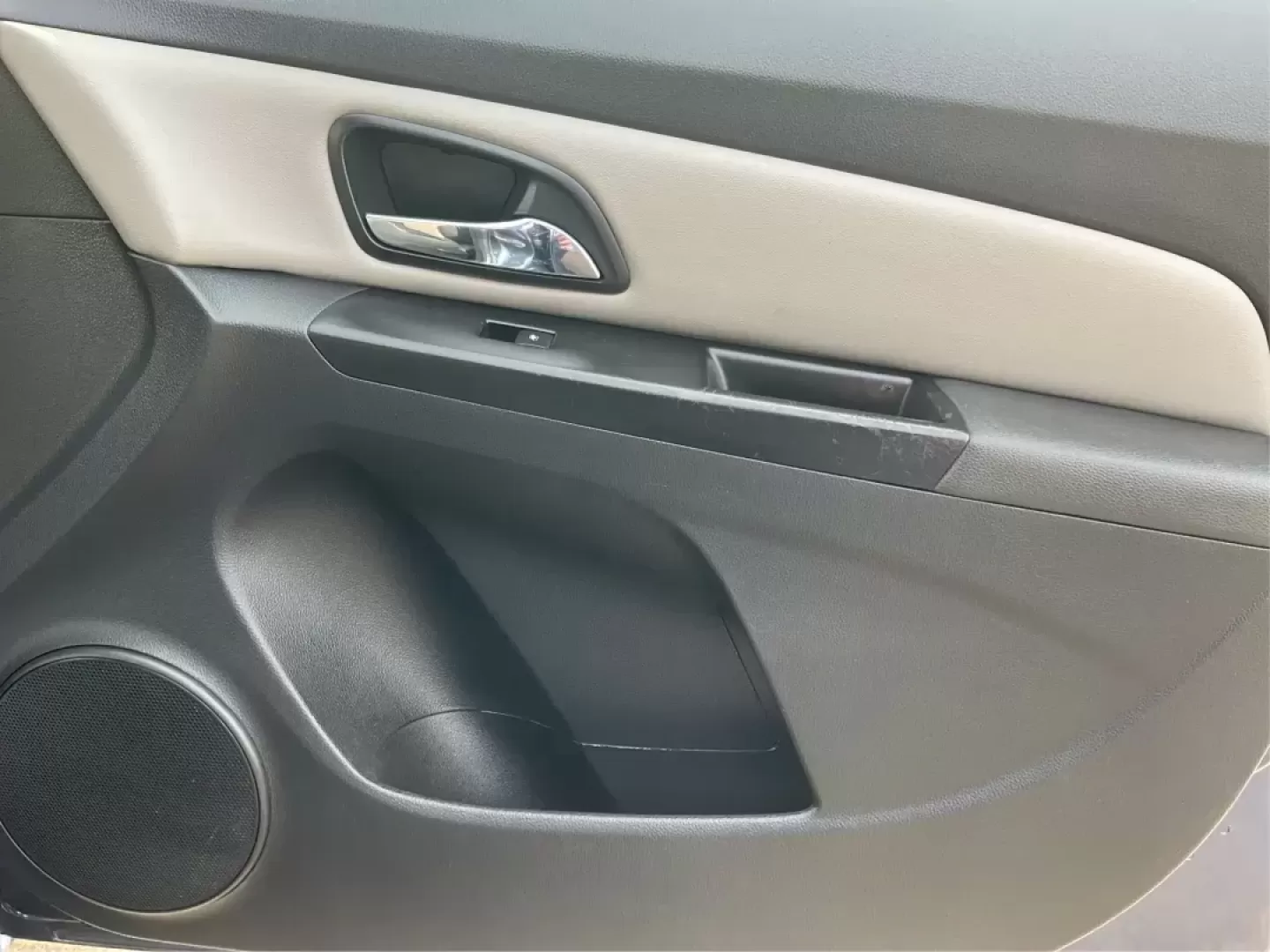2014 Chevrolet Cruze LS Auto (1G1PA5SG0E7) with an ECOTEC 1.8L I-4 DOHC engine, located at 1230 East Main St, Xenia, OH, 45385, (937) 908-9800, 39.688026, -83.910172 - Photo#19